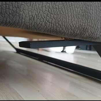 Metal Ayakları Eğilen Köşe Koltuk Ve Destek Sistemi Hatası Nedeniyle Müşteri Mağdur