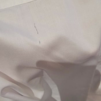 Kiğılı Mağazasındaki Ayıplı Takım Elbise Ve Lekeli Gömlekler Güvenimi Sarsıyor