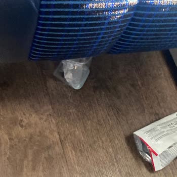 Metro Turizm’de Çöp Dolu Otobüste Çalışmayan Klima Ve Hijyen Sorunları
