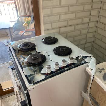 Luxell Ankastre Ocak Patlaması Aileyi Tehlikeye Soktu, Ücretsiz Değişim Talebi