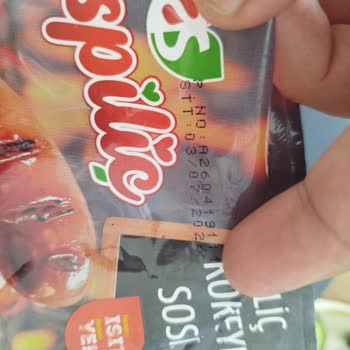 Kayaşehir Merkez AVM Şok Market'te Süresi Geçmiş Gıda Satışı Ve Çalışanların Dikkatsiz Tutumu