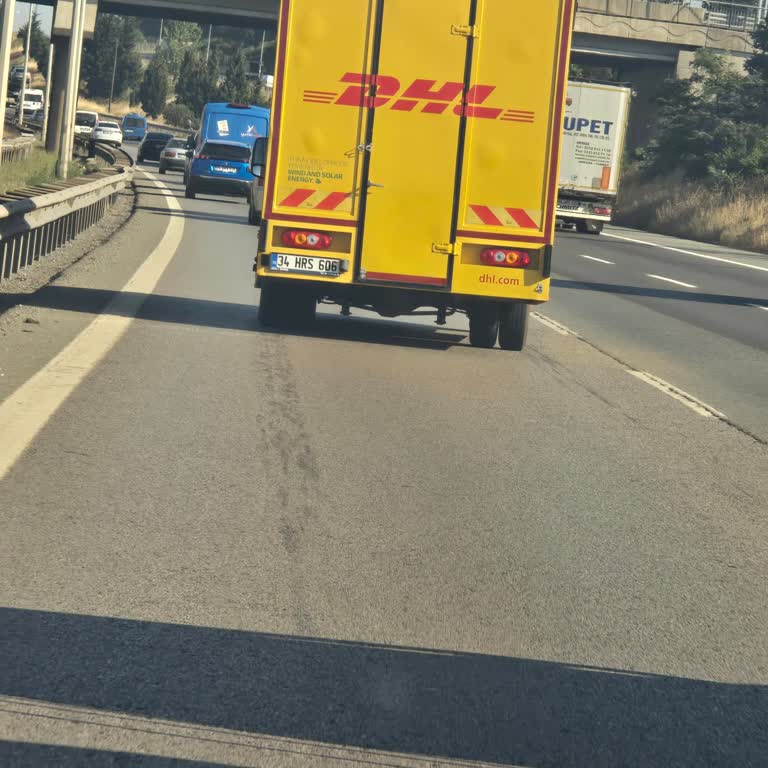Şerit İhlali Ve Uyarı İhmali Otoyolda Can Güvenliğini Tehdit Ediyor
