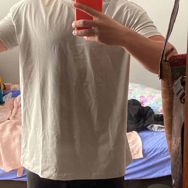 Slim Fit T-Shirt Üzerimde Bol Duruyor Ve Müşteri Hizmetinden Yanıt Gelmedi