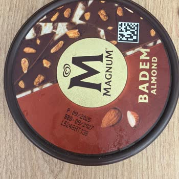 Son Tüketim Tarihi Geçmemiş Magnum Dondurması Bozuk Çıktı