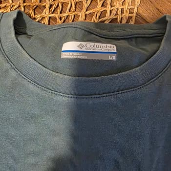 Columbia T-Shirt’te Renk Solması Ve Kullanıcı Hatası İddiası