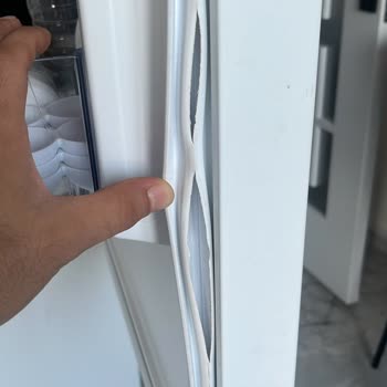 Garanti Süresi Devam Etmesine Rağmen Kapı Lastiği Değişimi Ücret Talebi Kabul Edilemez