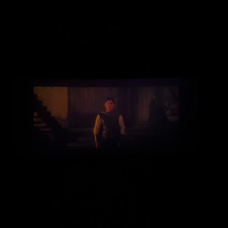 Cinegold Salonda Projeksiyon Ayarları Karanlık Ve Boşluklu
