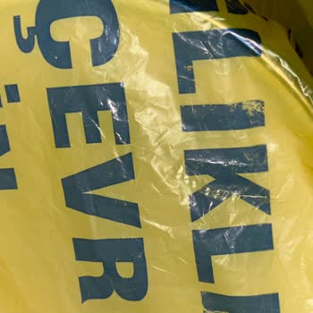 Şok Poşetlerinin Yazı Lekeleri Yeni Halılarımızı Mahvetti