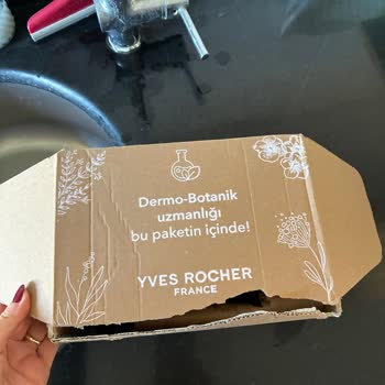 Kapı Önüne Bırakılan Hasarlı Kutu, Yeniden Gönderim Talep Ediyorum