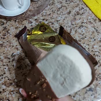 Magnum Sandviç Badem Ürünün Eksik Çıkması Müşteri Güvenini Sarsıyor