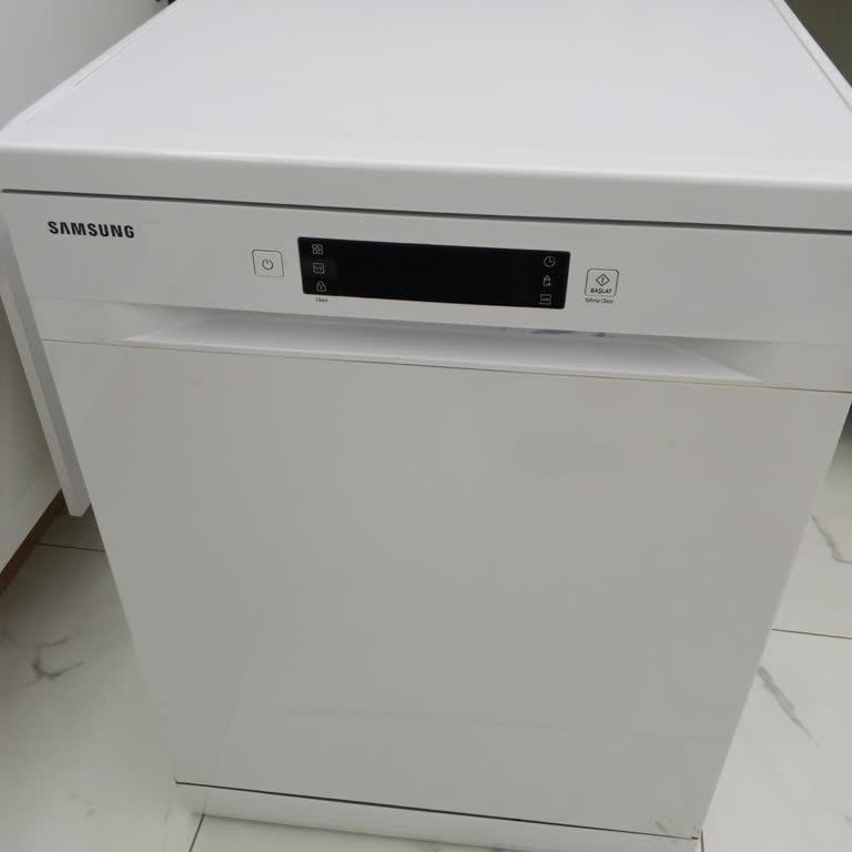 Samsung Bulaşık Makinesinde Kronik Sepet Paslanması Ücretsiz Değişim Talebi