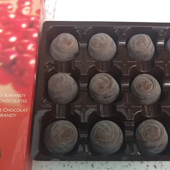 Gelecek Tarihli Çikolata Bayat Ve Sağlık Riski Taşıyor
