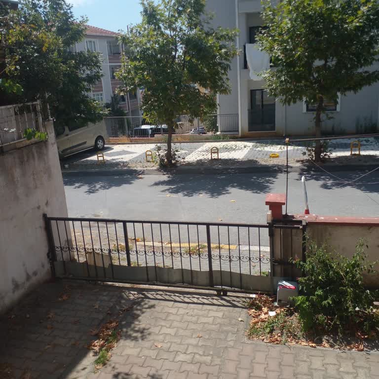 Asur Otomatik Kapı Ve Kepenk Sistemleri Garaj Kapısı Sürekli Arıza Vermeye Başladı