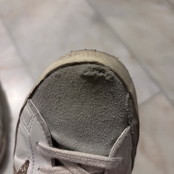 Golden Goose Ayakkabısında Erken Yırtık Ve Ücretsiz Onarım İsteği