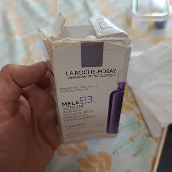 Apollo Pharmacy Delivered Damaged La Roche-Posay Mela B3 Serum