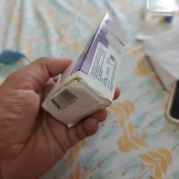 Apollo Pharmacy Delivered Damaged La Roche-Posay Mela B3 Serum