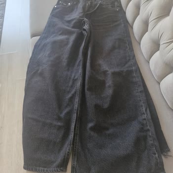 Mavi Pantolonların Toz Tutması Ve Diz Bölgesinde Çıkma Sorunu