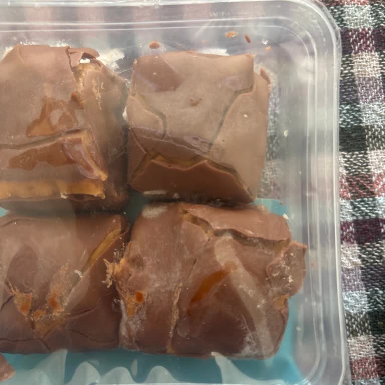 Küflü Ve Deterjan Tadındaki Baklava Satışı
