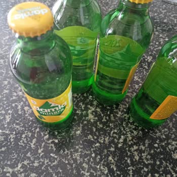 Damla Soda İçinde Beyaz Toz Olması