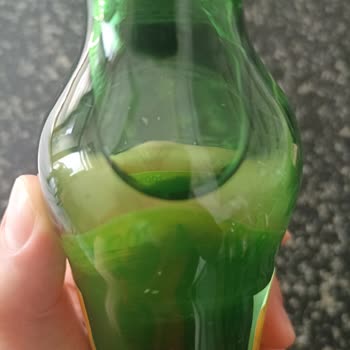 Damla Soda İçinde Beyaz Toz Olması