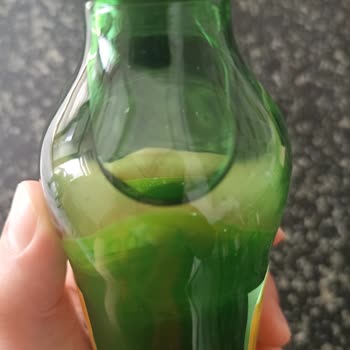 Damla Soda İçinde Beyaz Toz Olması