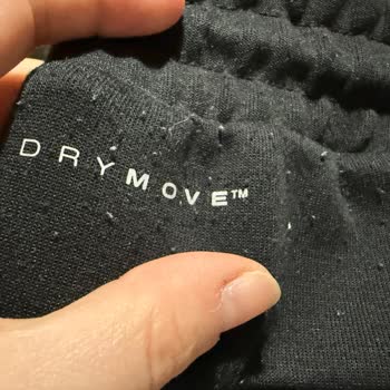 İlk Yıkamada Tüylenen H&M Eşofman Altı İçin Ücret İadesi Talebi