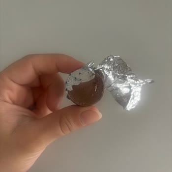 Ülker’in Fındıklı Ece Çikolatasında Kurt Görülmesi