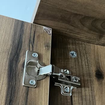 Hasarlı Gardırop Ve Düzensiz Kurulum, Mağaza İletişiminde Sürekli Ertelenme, İade Talebi