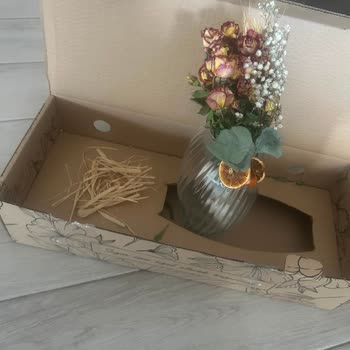 Kurumuş Çiçek Ve Geciken Teslimat Nedeniyle 599 TL İade Talebi