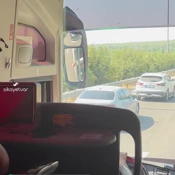Metro Turizm Araçta Sigara İçiliyor