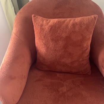 Eksik Kırlent Ve Berjer Örtüsü Gönderilmedi, Satıcı İletişimi Kesti
