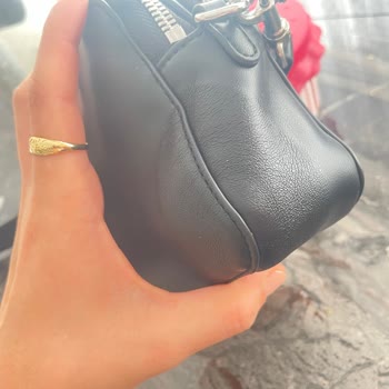 Calvin Klein Çantasında Deri Erime Sorunu Ve Değişim Talebi