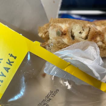 Migros Şubesinde Son Tüketim Tarihi Geçmemiş Sandviçte Küf
