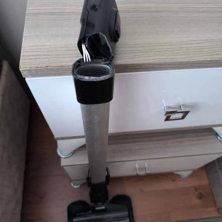 Kırılan Süpürge Başlığı İçin Kullanıcı Hatası Söylenen 3500 TL Ücret Talebi