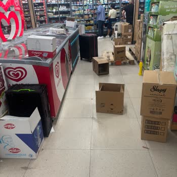 A101 Sarıoğlan Şubesinde Hijyen Ve Düzen Sorunu