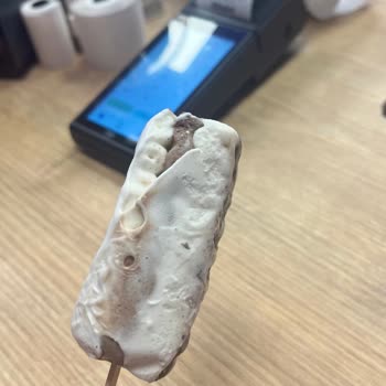 Ambalaj Görseliyle Uyuşmayan Erimiş Algida Viennetta Dondurma