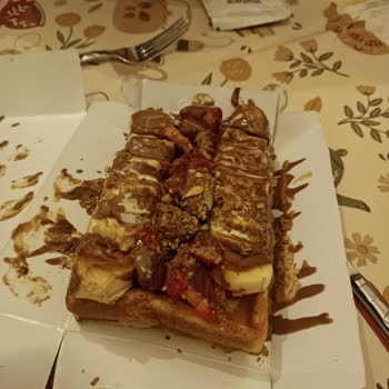 Mersin Palmiye Şubesinde Çikolatasız Waffle Deneyimi