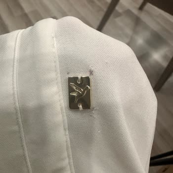Metal Etiket Nedeniyle Yırtılan T-Shirt İade Talebi