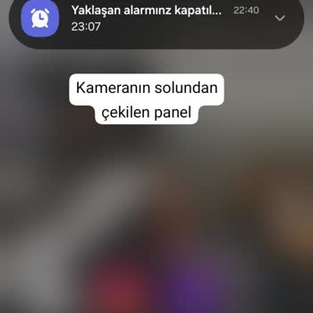 Ön Kamera Sağ Paneli Kapanmıyor Ve Hızlı Ayarlar Açık Kalıyor