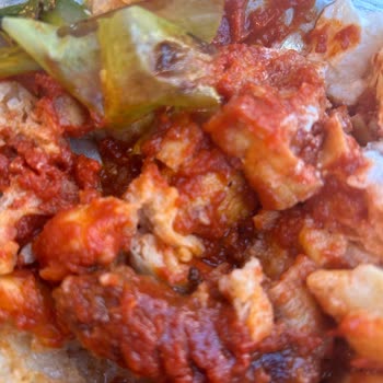 Köff'de Ekmek Lapa Haline Gelmiş, Köfte Lezzeti Gölgesinde Kalıyor