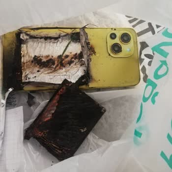 Reeder Telefonunun Ateş Alması Ve Garanti Reddi