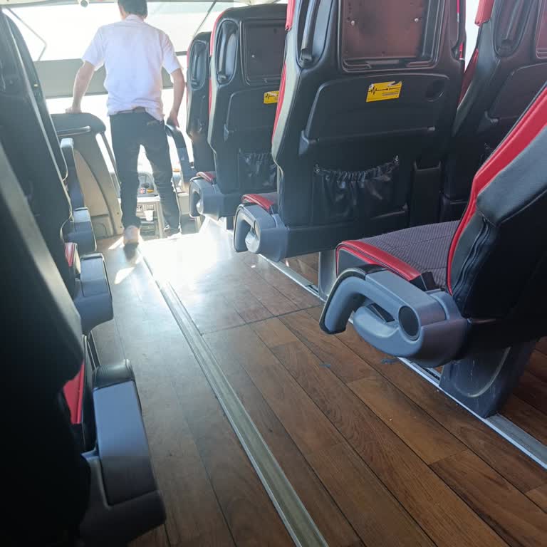 Metro Turizm Gecikmesi Ve Çalışan İlgisizliği Nedeniyle İşe Geç Kalma Ve 900 TL İade Talebi