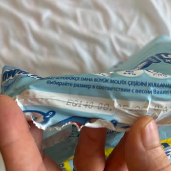 Molfix 5 Numaralı Bebek Bezinde Yapışkan Bantsız Ürün Sorunu