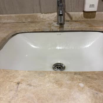 Wyndham Otelinde Hijyen Ve Bakım Eksikliği