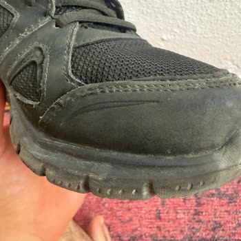 Skechers Mağazasında Satın Alınan Ayakkabının Dikiş Açılmaları Üretim Kusuru Olarak Reddedildi
