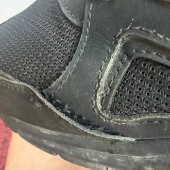 Skechers Mağazasında Satın Alınan Ayakkabının Dikiş Açılmaları Üretim Kusuru Olarak Reddedildi