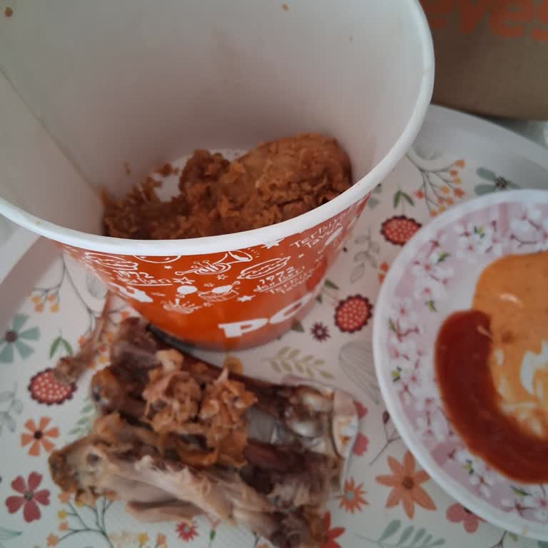 Popeyes Mamak Şubesinde Bozulmuş Tavuk Nedeniyle Zehirlenme