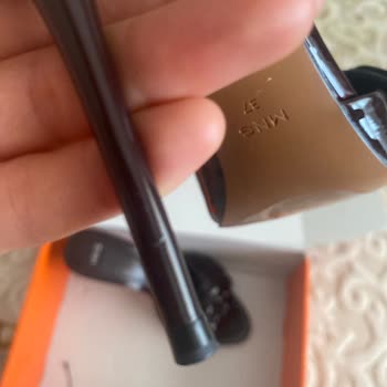 Mango'dan Gelen Kullanılmış Ve Hasarlı Sandalet Şikayeti