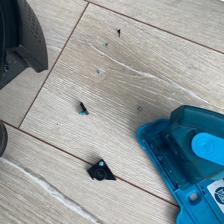 Garanti Kapsamında Su Haznesi Parçası Kırılması