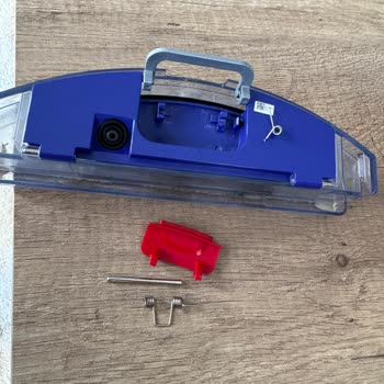 Dyson Spot Scrub AI Robot Süpürge Tank Parçası Kırıldı Ve Yedek Parça Yok